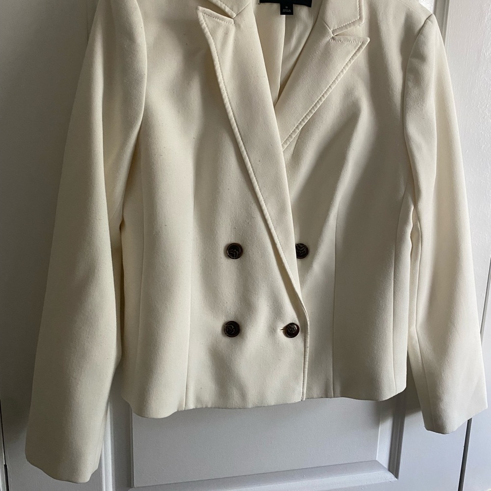 LAST CHANCE! Leaving 6/8/26! Cream Ann Taylor Women's Blazer